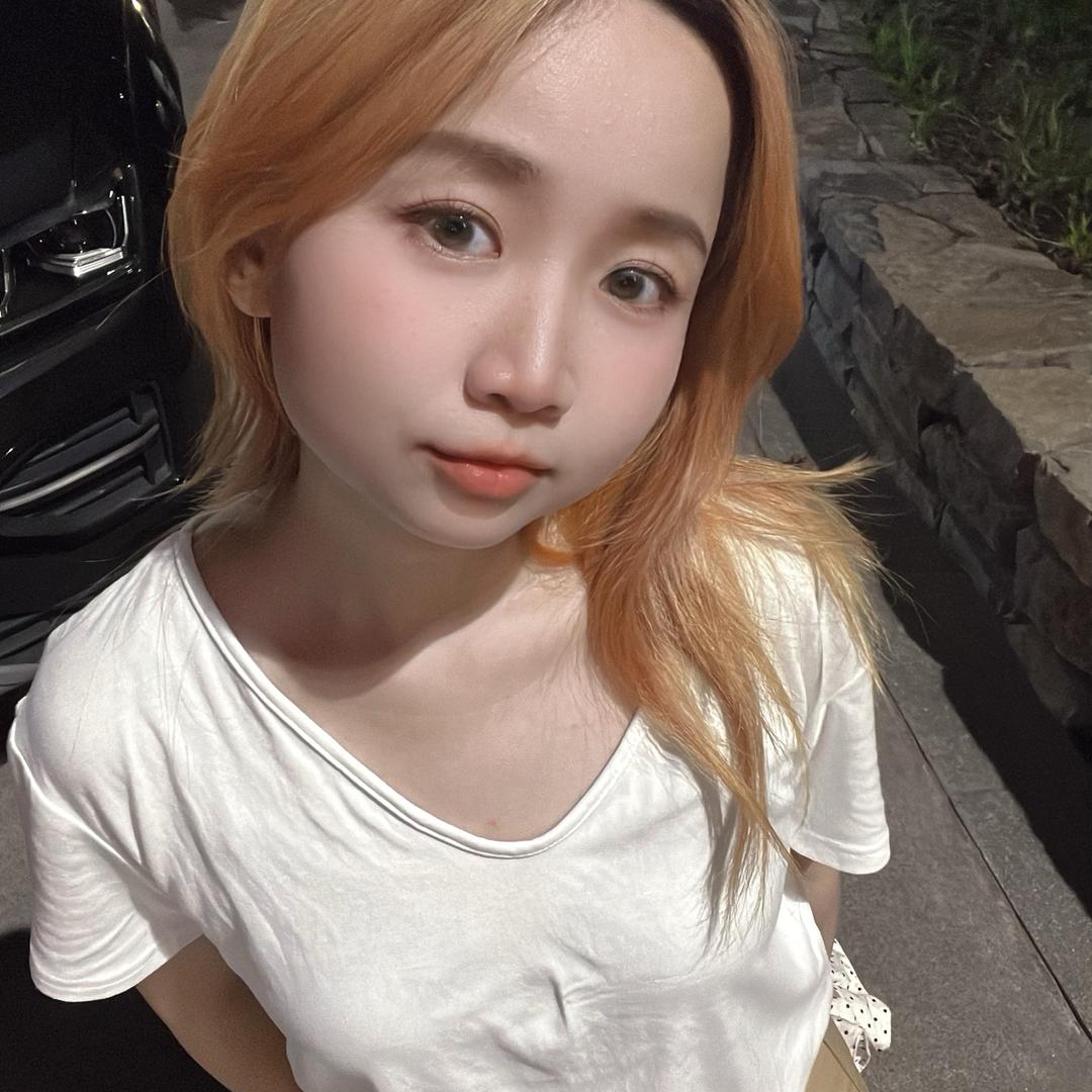 茜茜