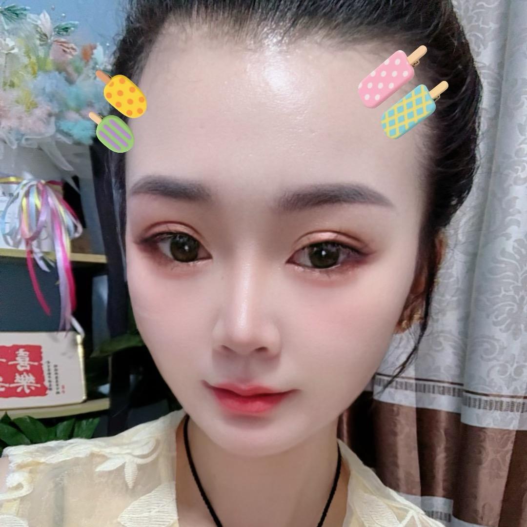 静静 ❤️❤️