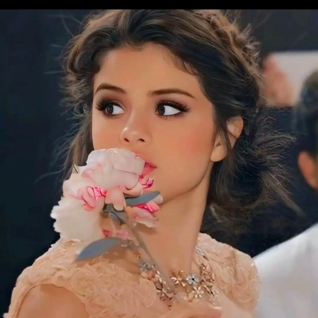 ོ ﮼مۇكەررەم🧚‍♀️