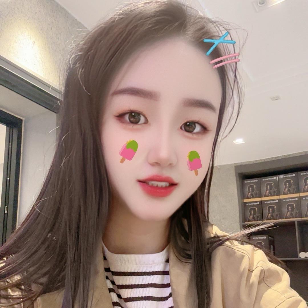 门窗小姐姐小雪