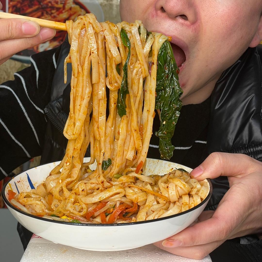 吃不胖的小熊