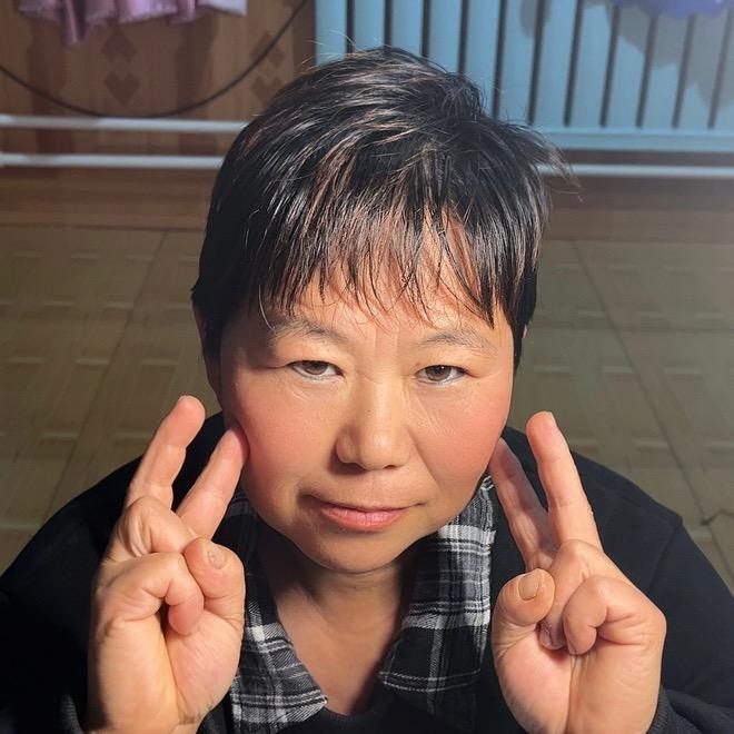 快乐大艳子