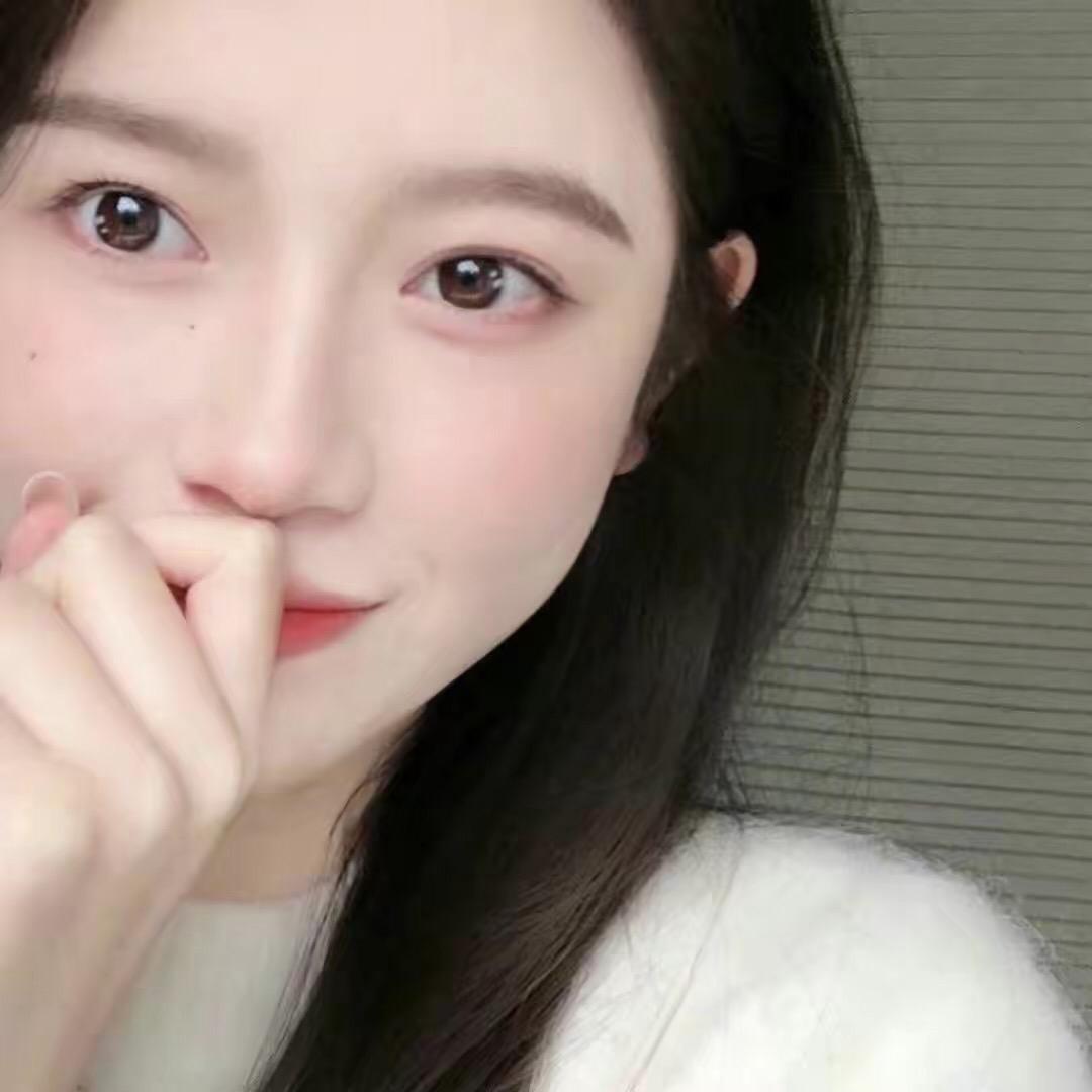 泡芙味的女孩子