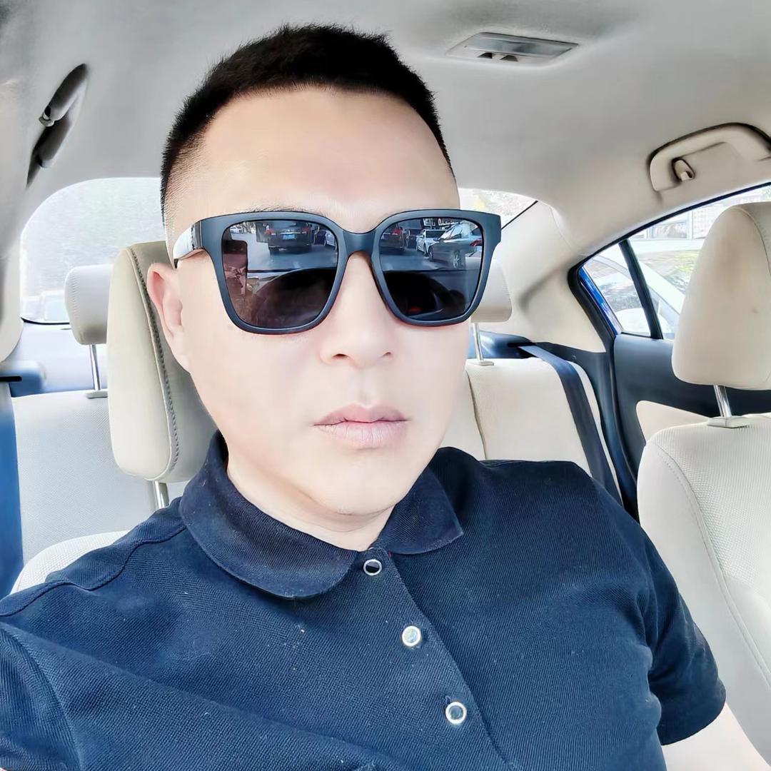 天江汽车搬运工