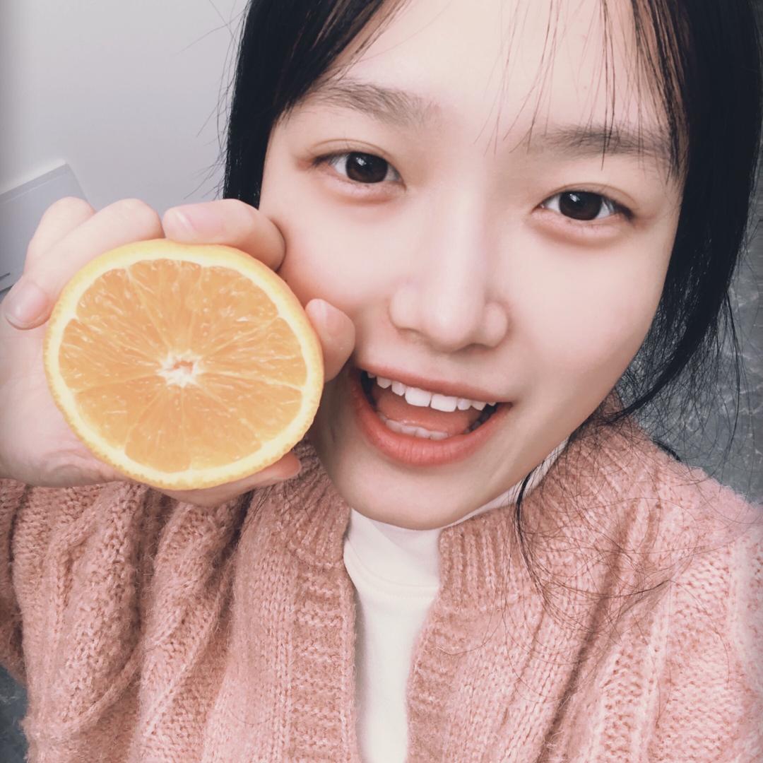 吃口橙子