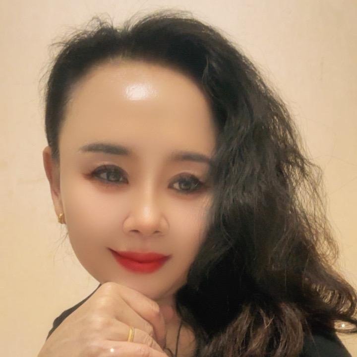 玲子（64年的龙）