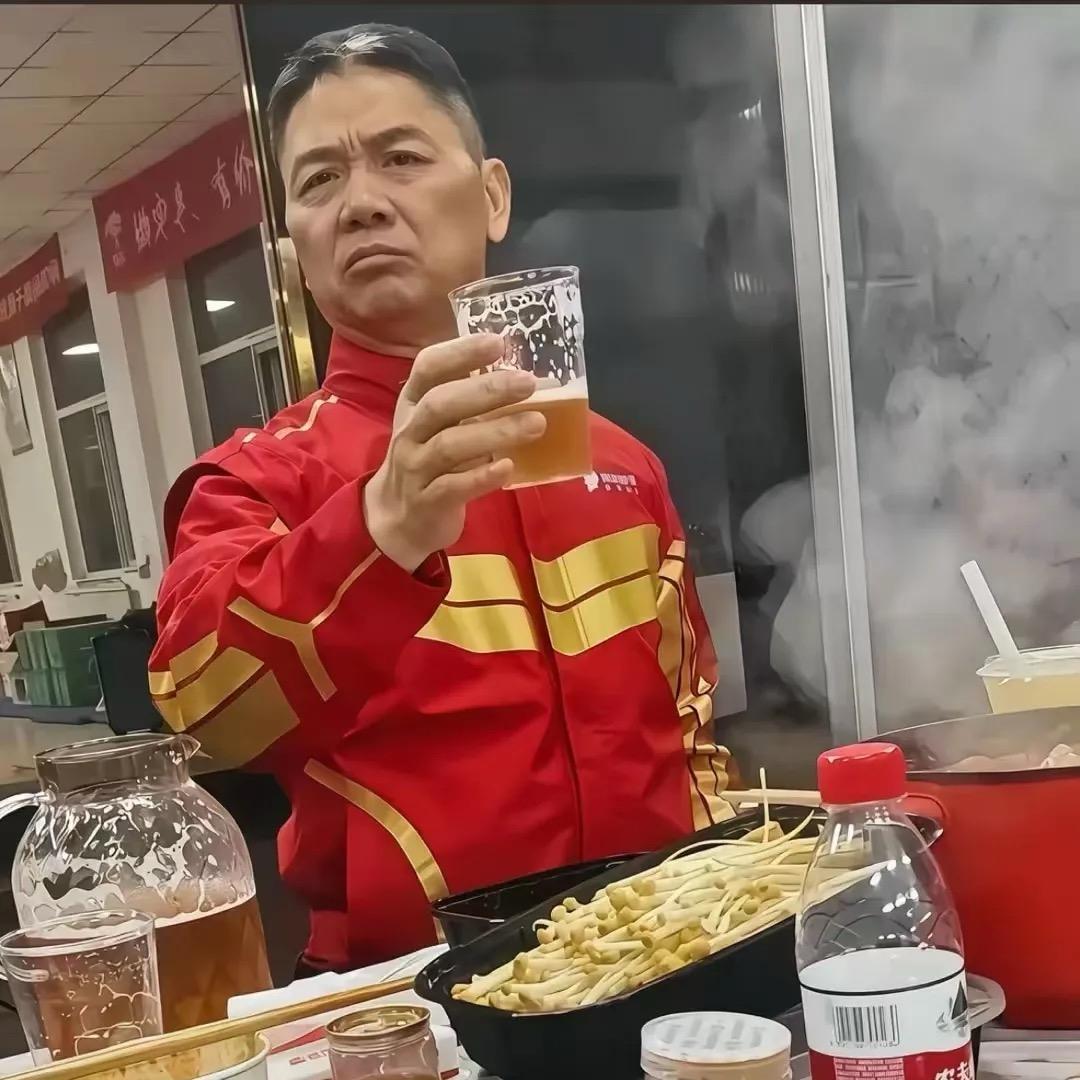 明月还是当年的明月，已不见当年的少年。