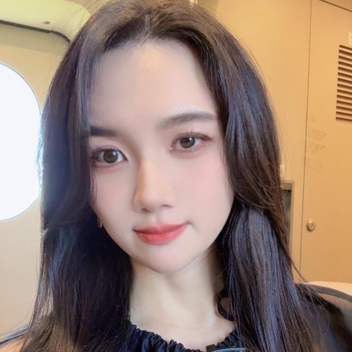 蕾十亿