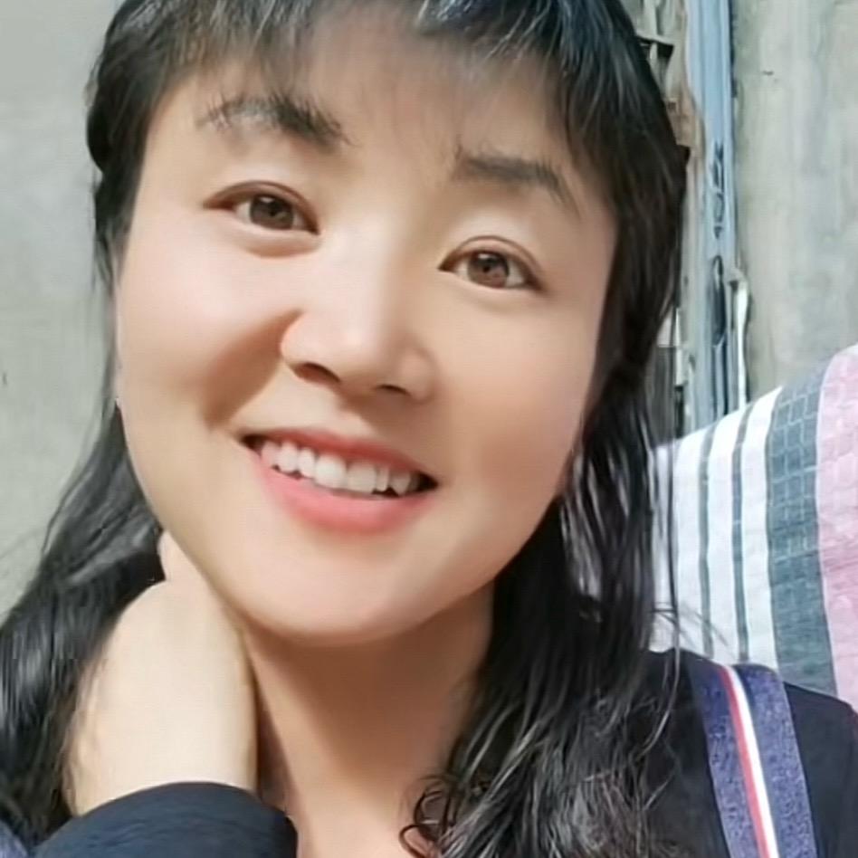地摊姐姐