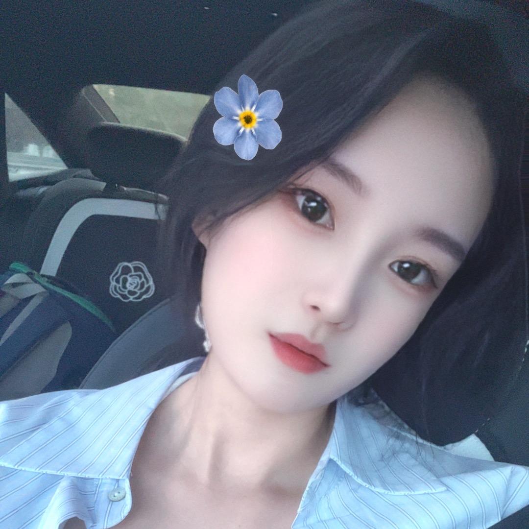 潮宝童装女装集合店