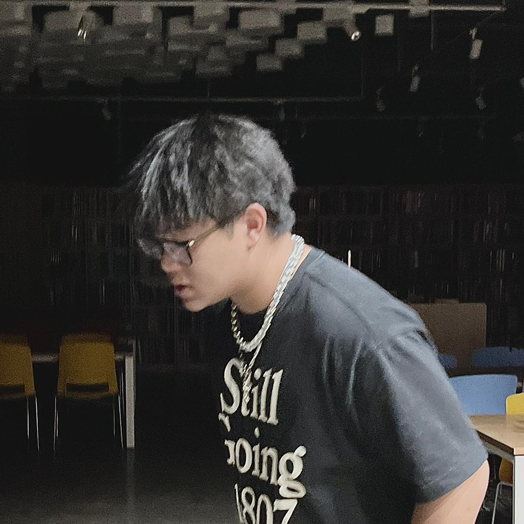 一柏.
