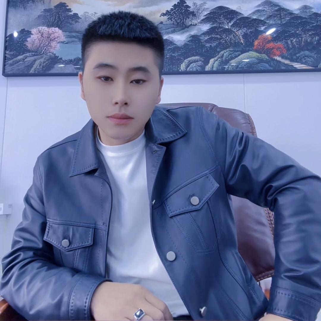请叫施小楠