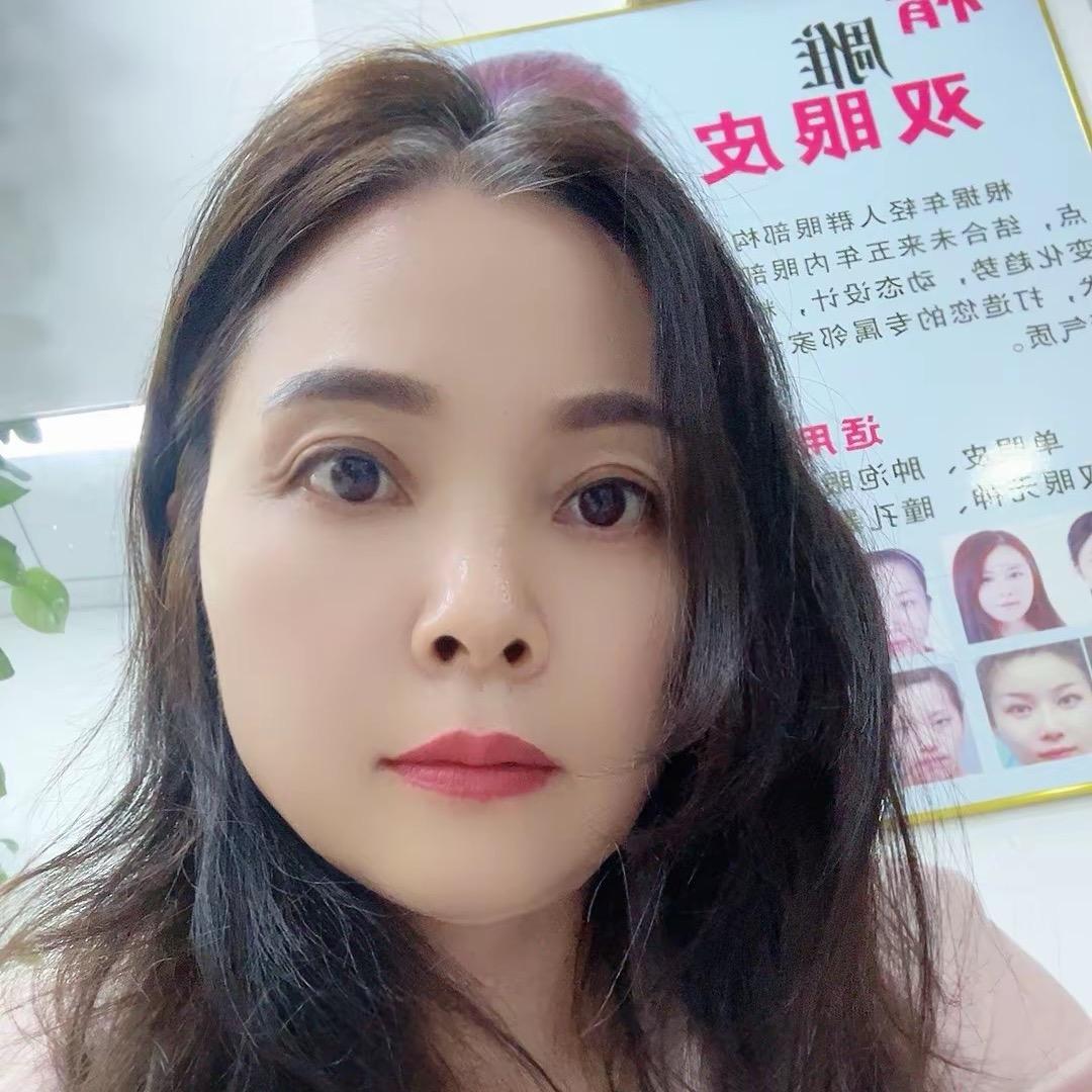 轻素栖花里春燕美容店官方号