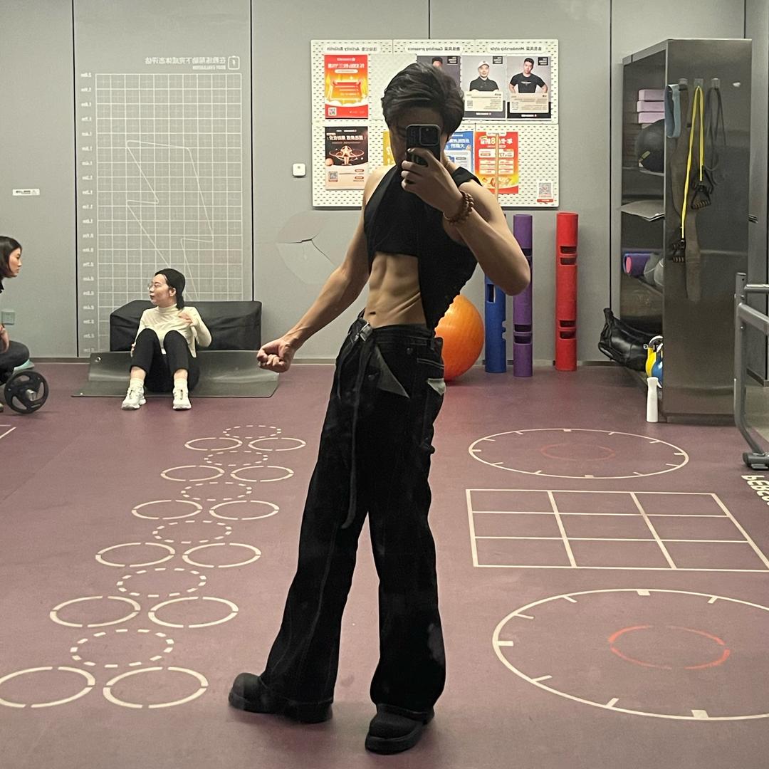 于斯年（红果同名）