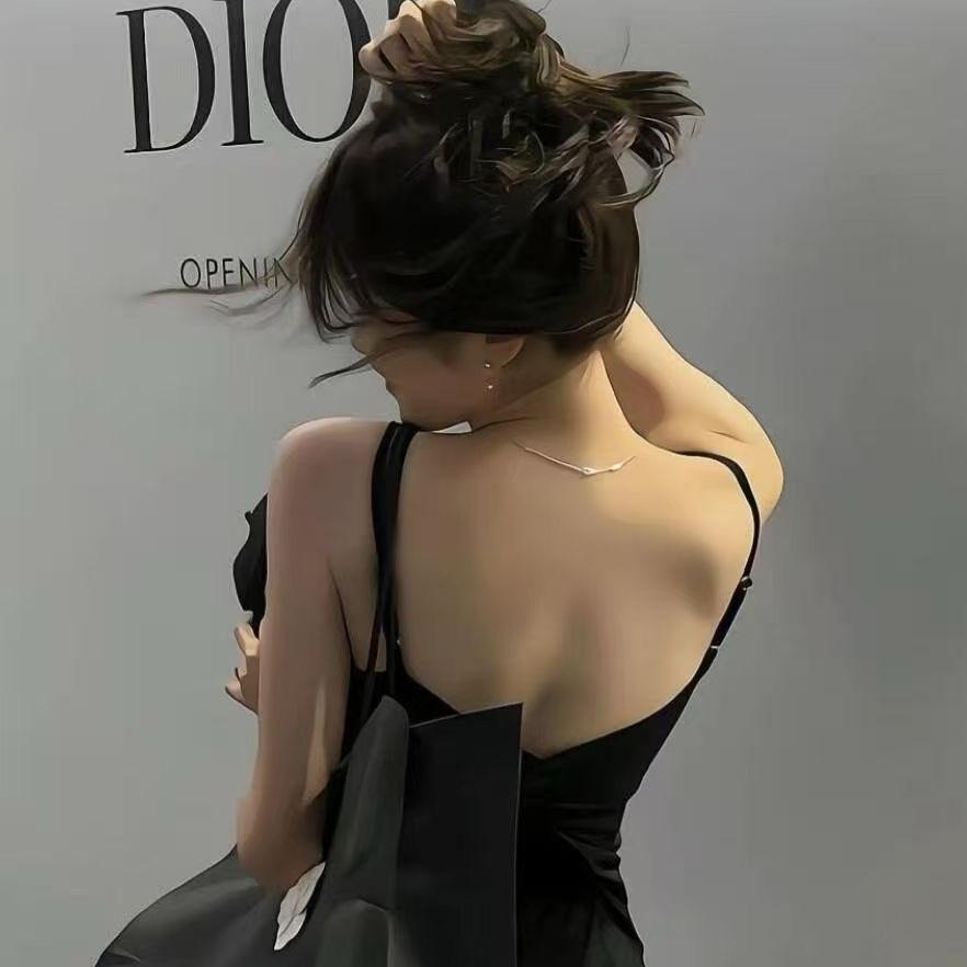 奻