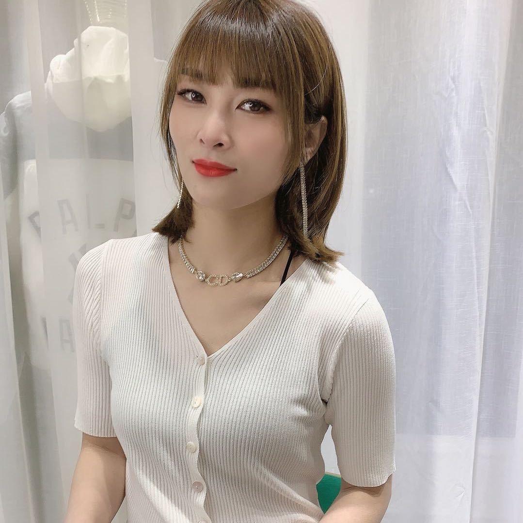 名凡服装店