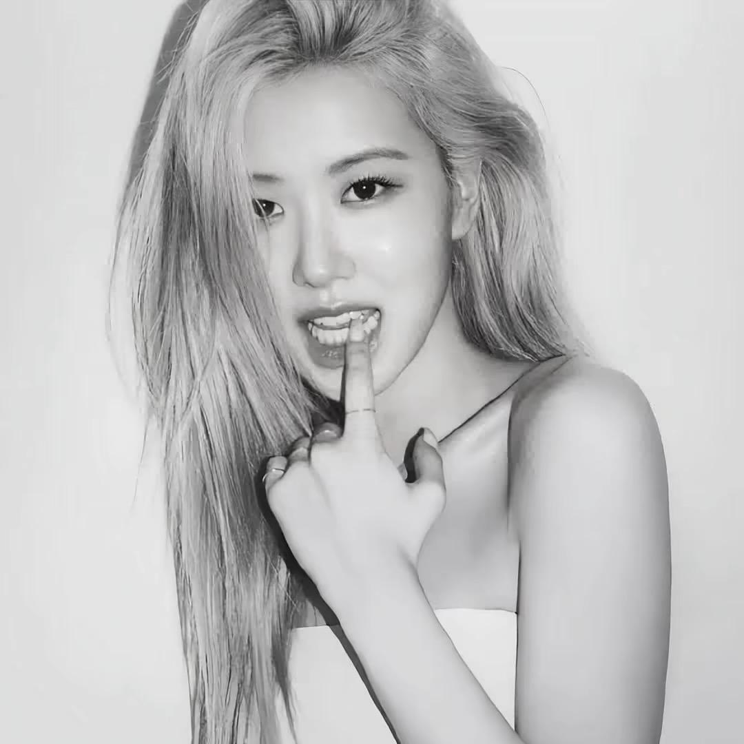 𝘿𝙖𝙞𝙖𝙞𝙞𝙤𝙬