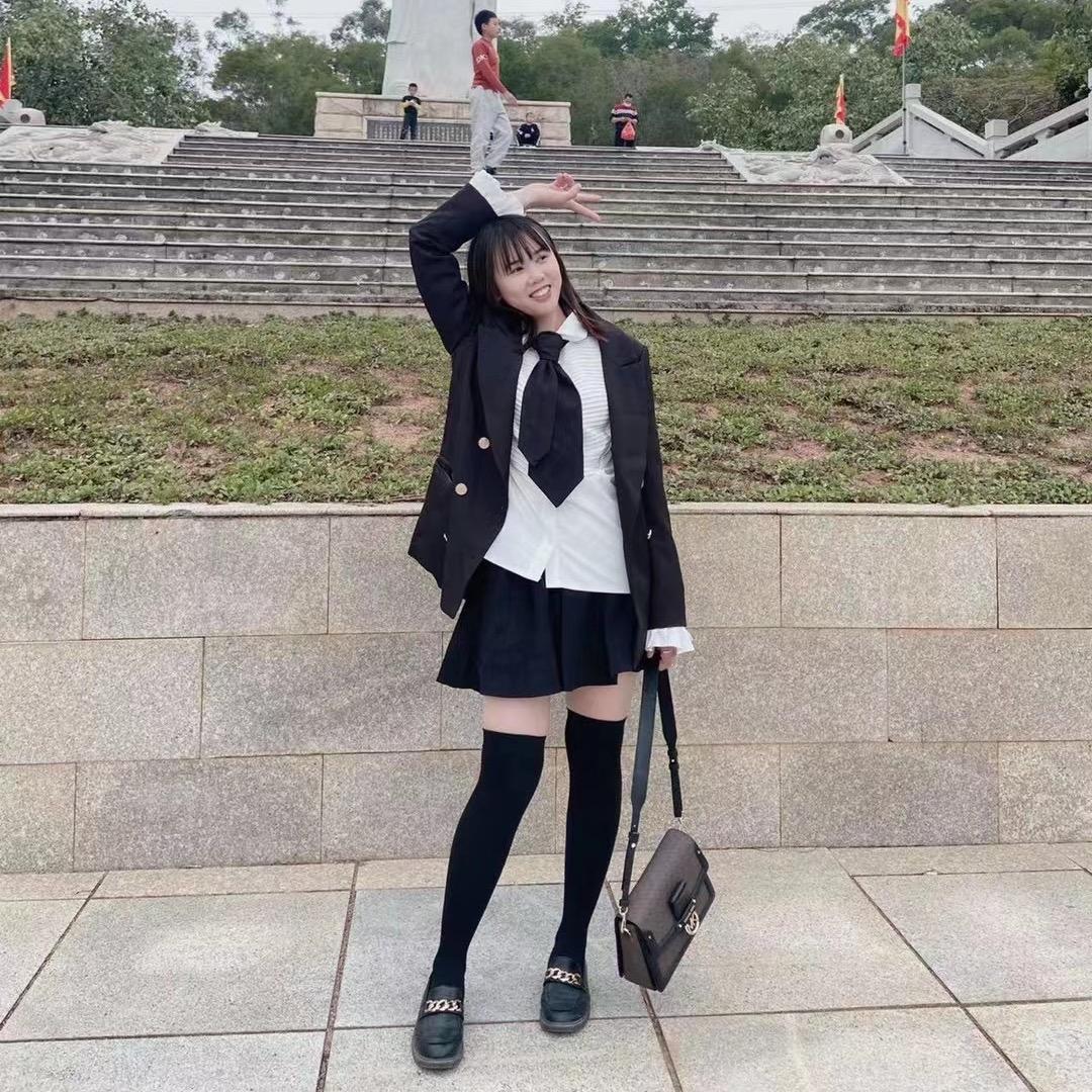 不熬夜S小姐