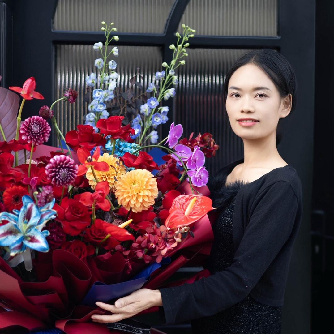 贵港拾忆鲜花馆 群子