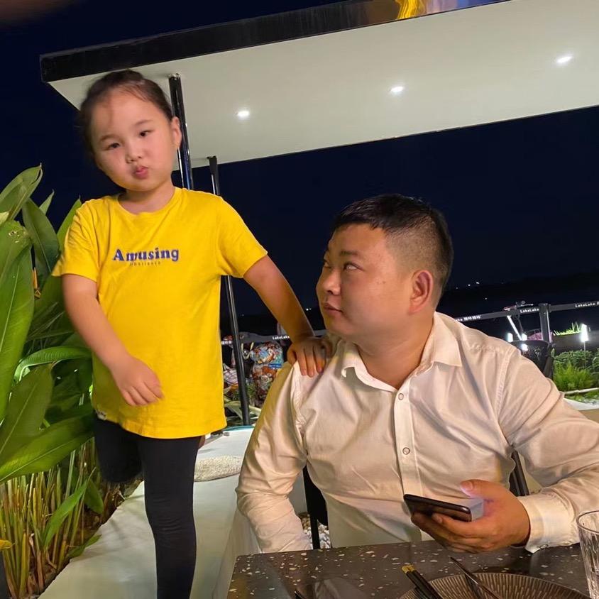 百众家居|呙林成