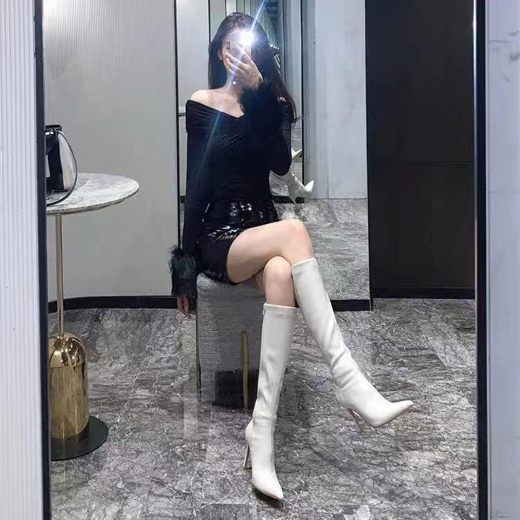 爱穿丝袜高跟的琴总