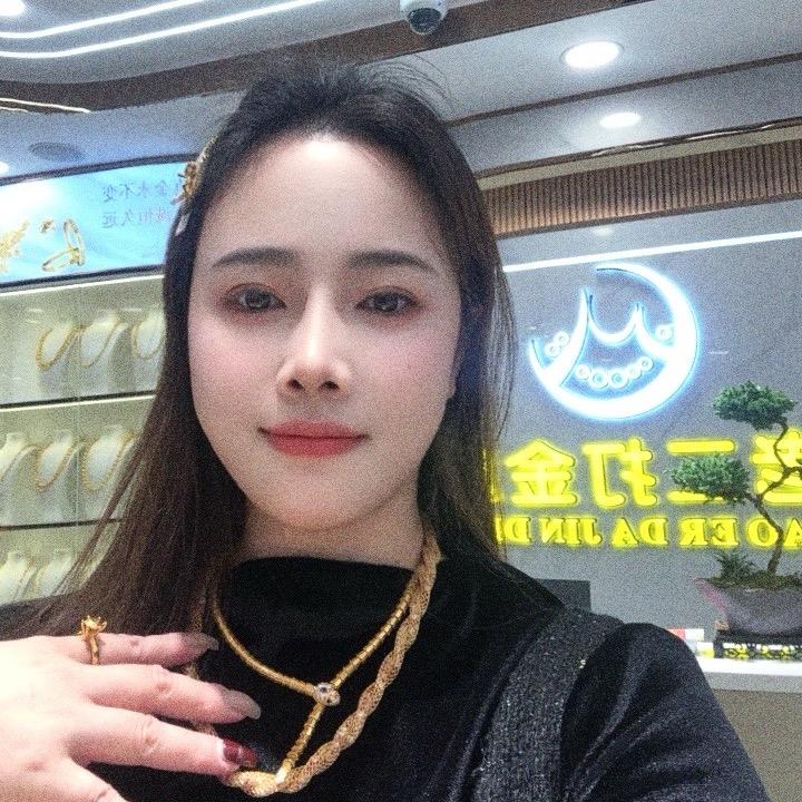 老二打金店（六胎宝妈）二姐