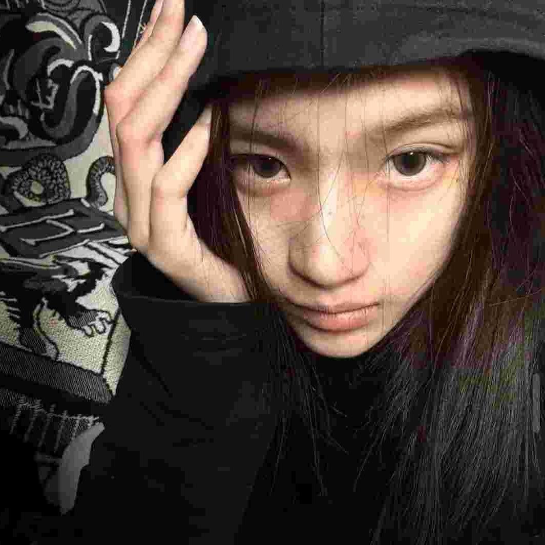 VIVIENNE