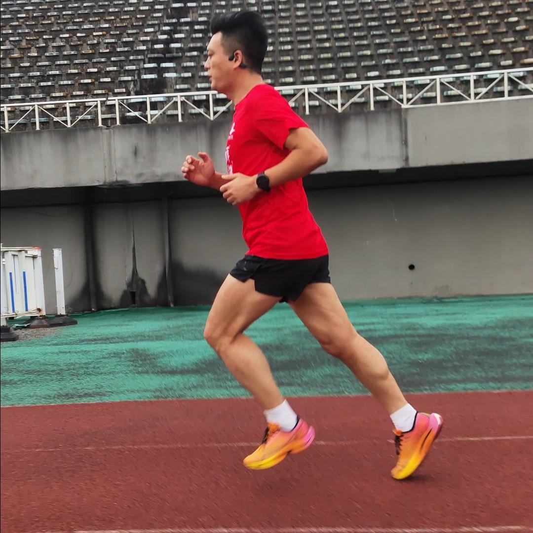 恩施地板哥