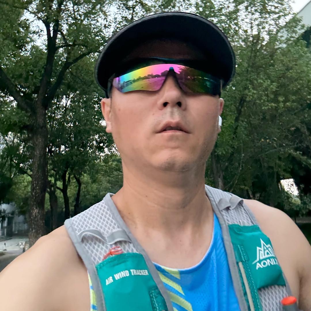 追光的大勇（跑步）