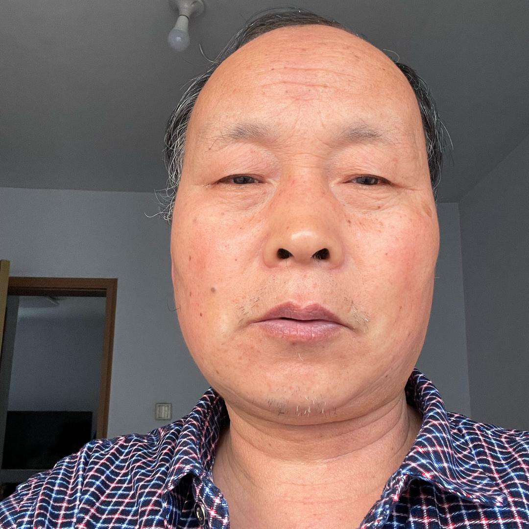 龙龙爸（爱唱歌）