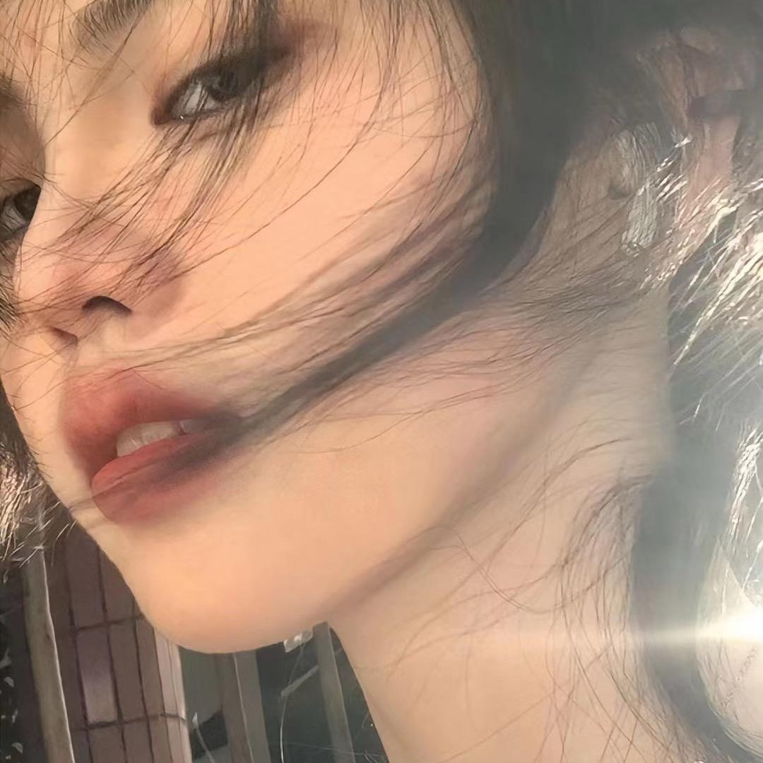 Le.