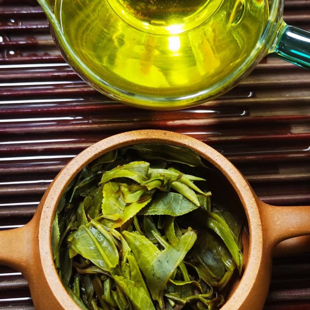 默默离开