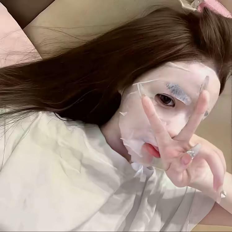 不混社会就爱卖萌.