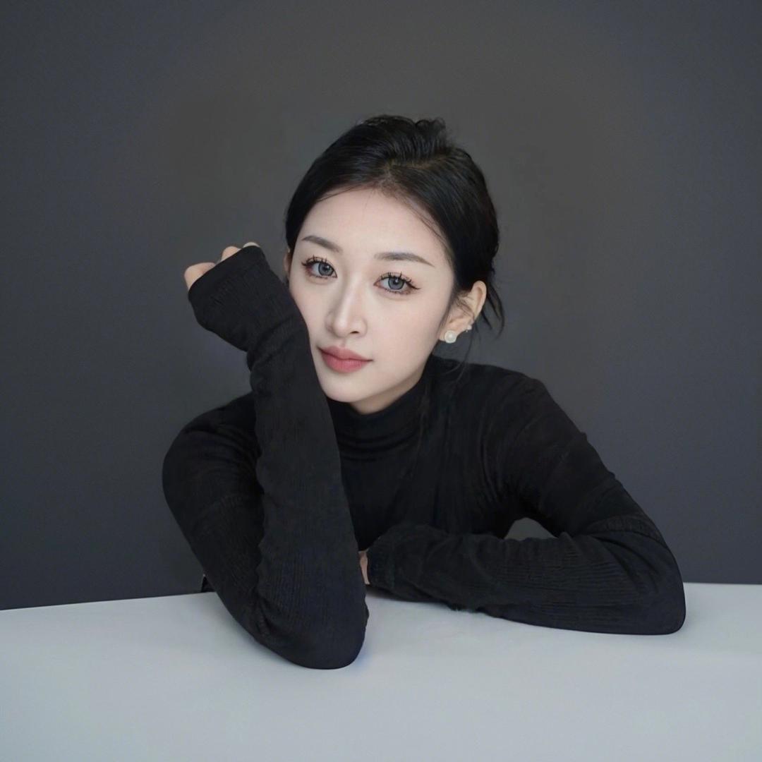 小莹.
