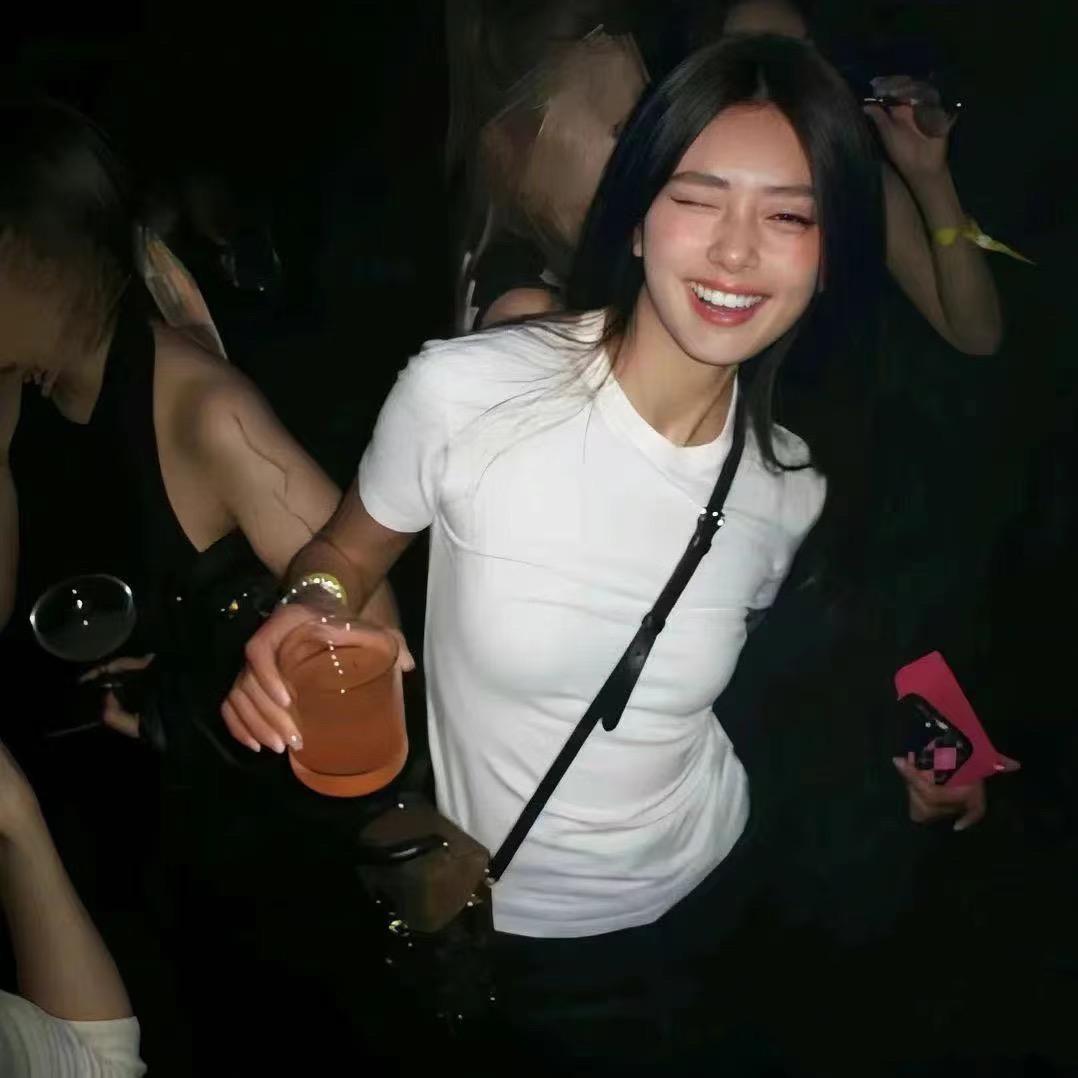 。。，，