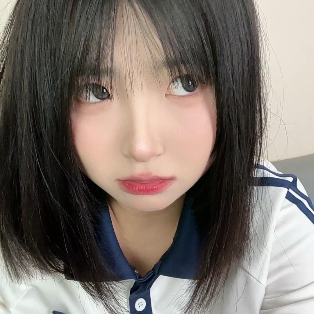 娇气小薇.