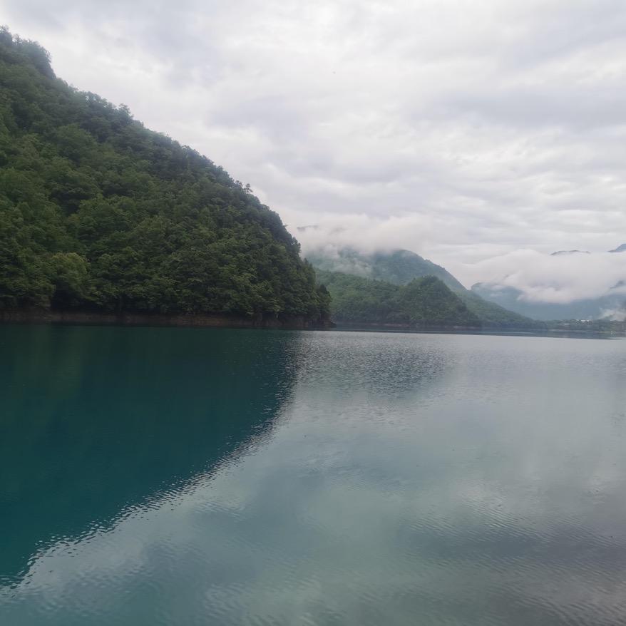 甘青四季沐歌空气能、热水器