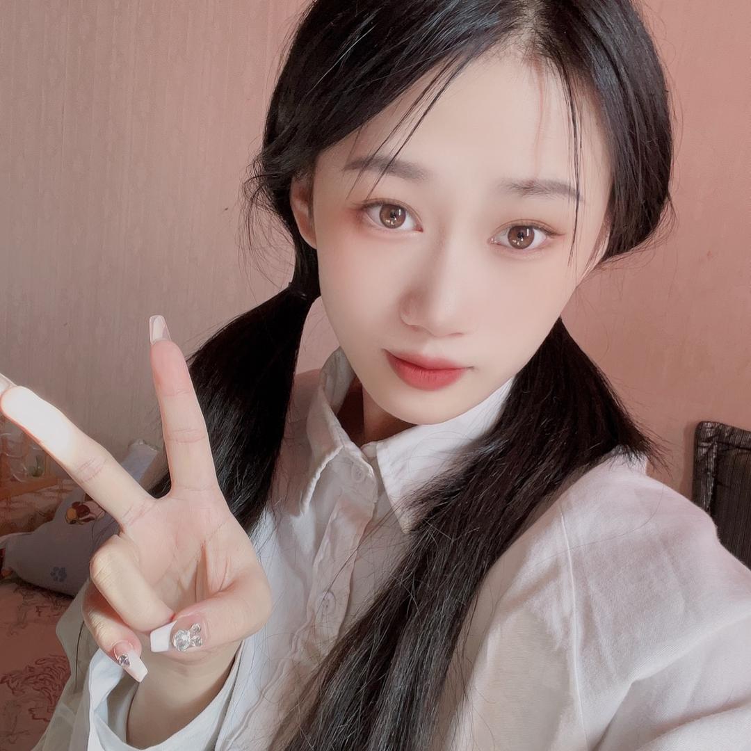 欣怡.