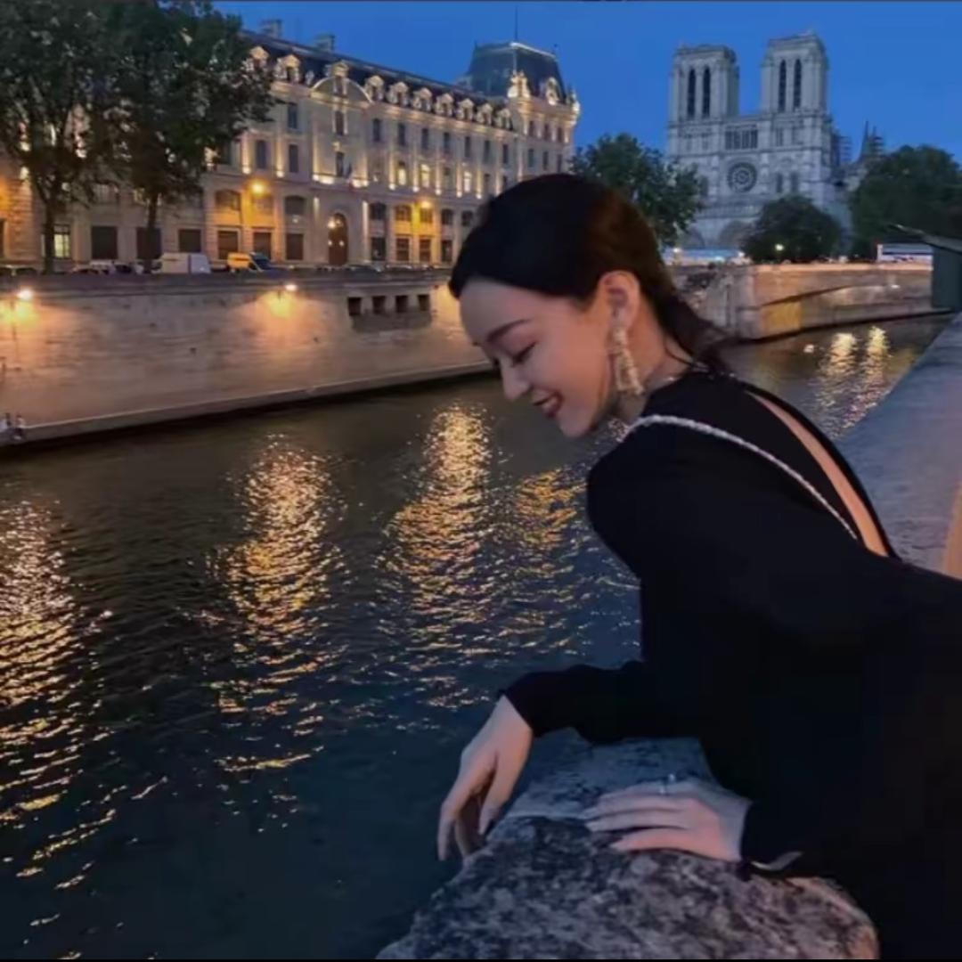丽丽娜