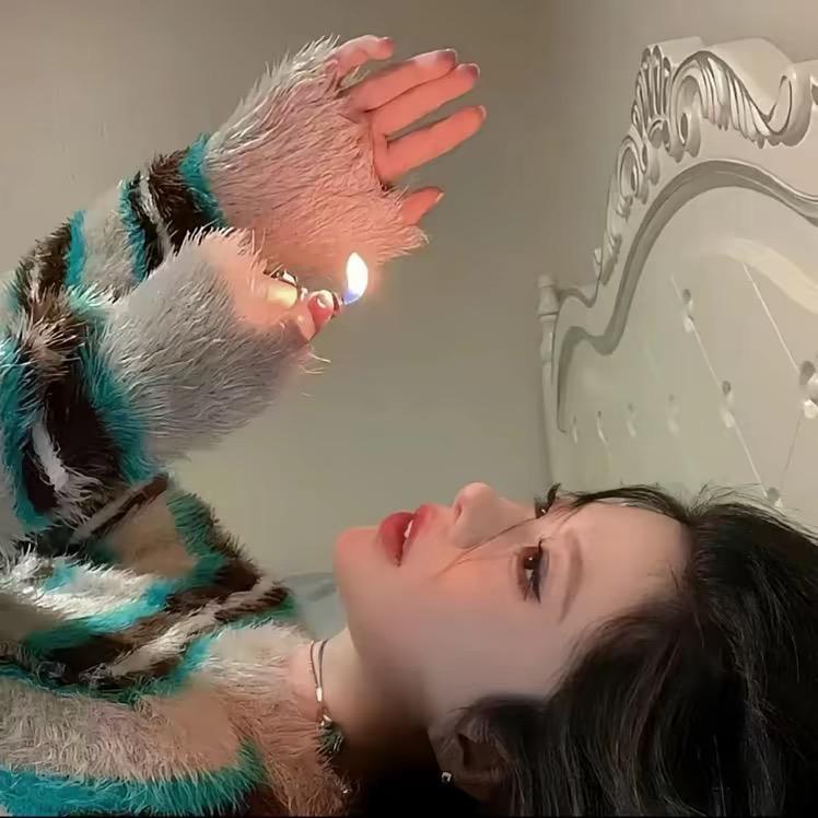 珊珊🎤伤感情歌