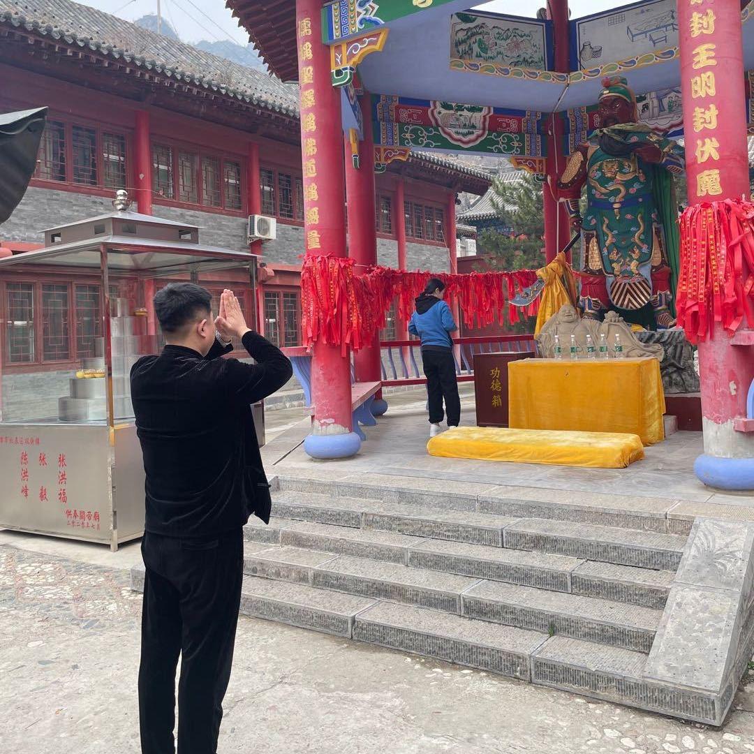 刘思贺