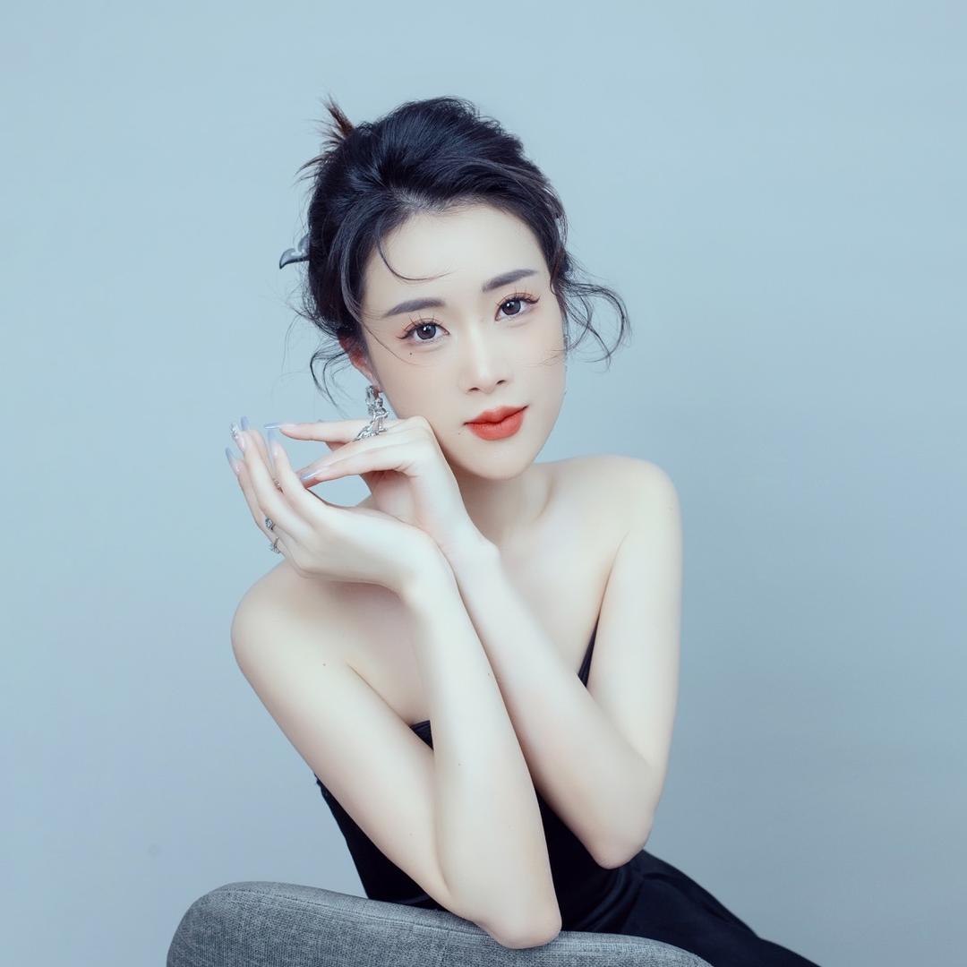 菀&菀