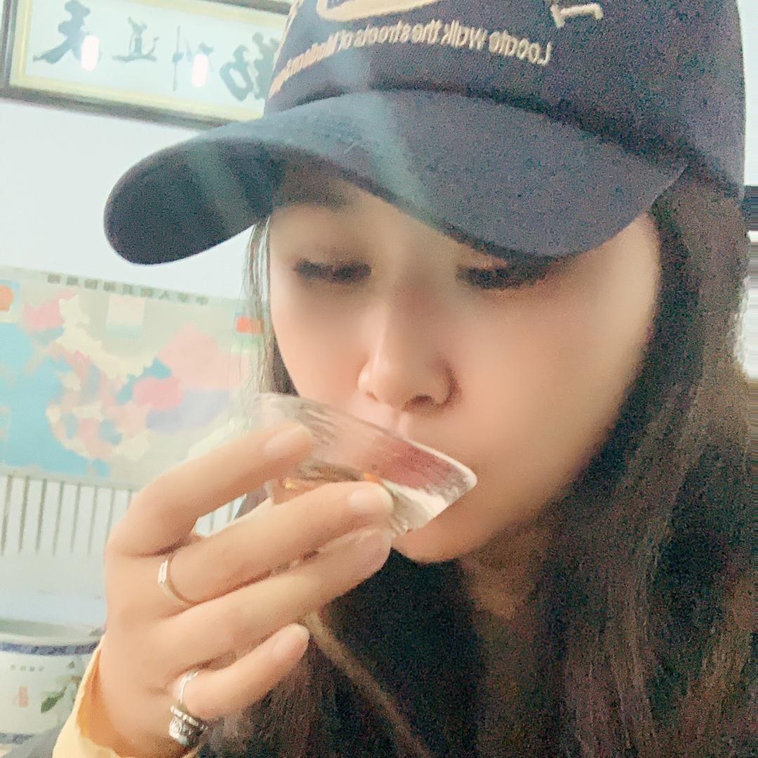 ✨开婚纱店的郝郝✨