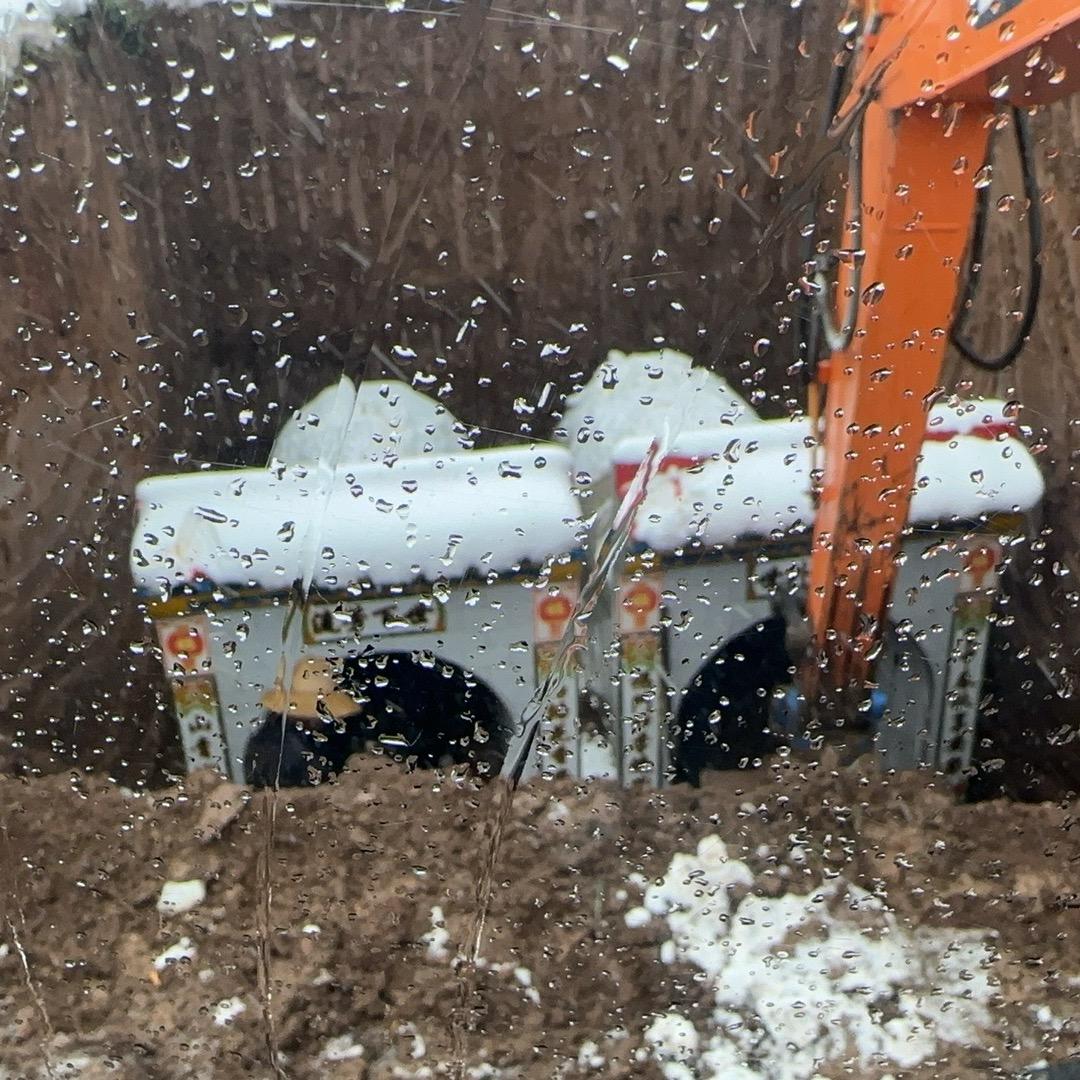 汤峪尖角新型水泥墓室