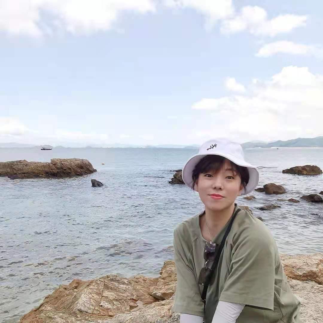 深圳蓉姐品牌女装