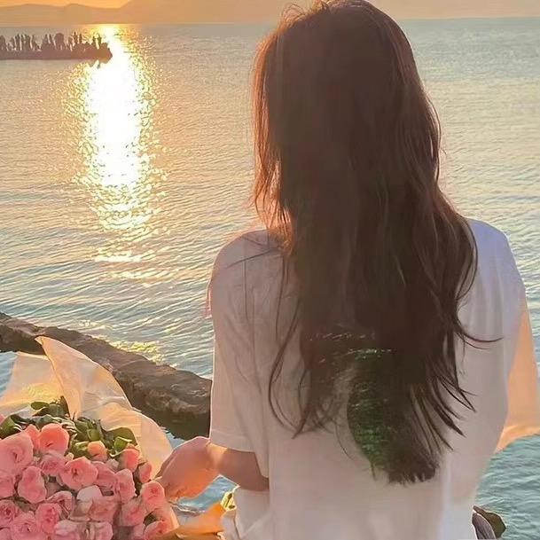 桃球球美妆