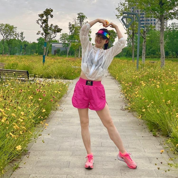 像风一样的女子