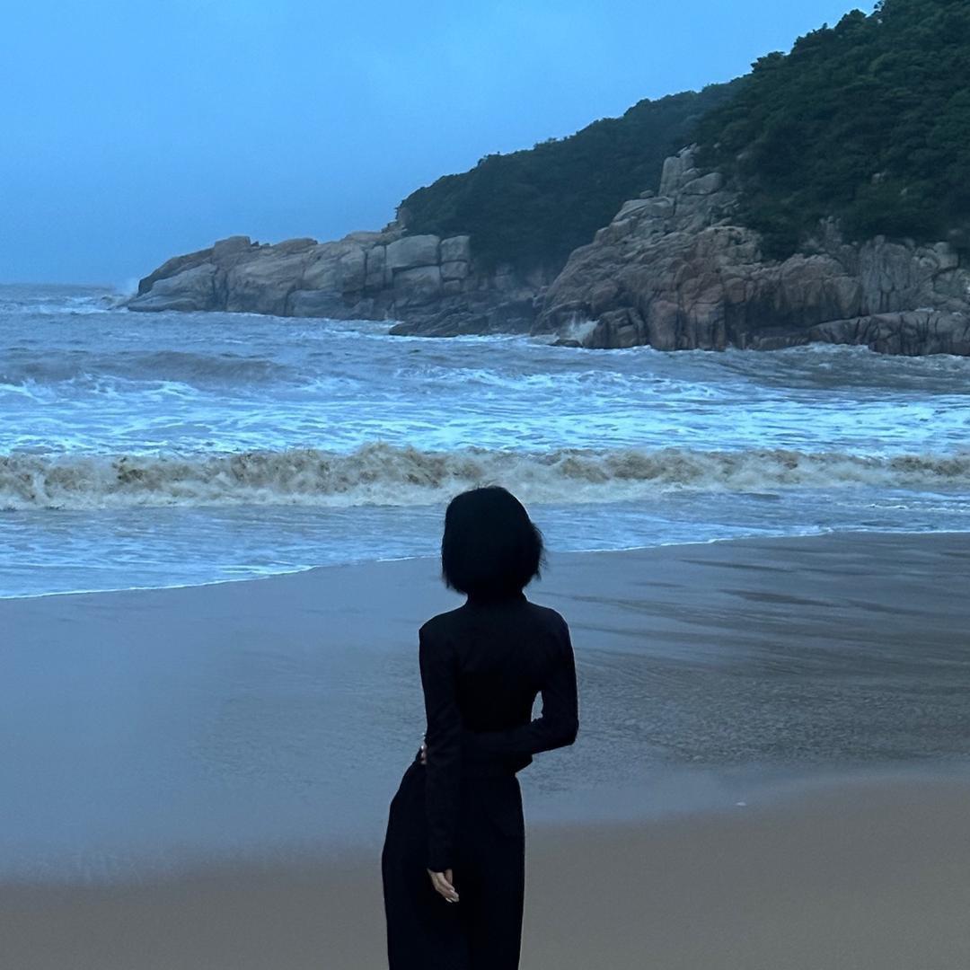 何氏 香童