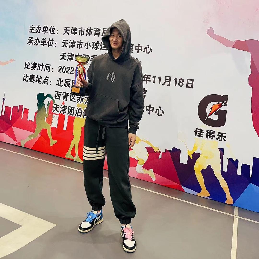 羽毛球 浪凯
