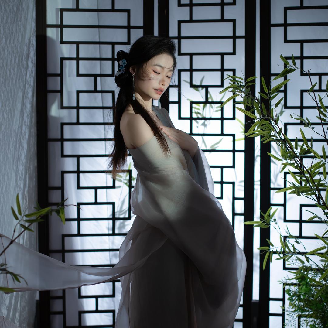 是莞莞
